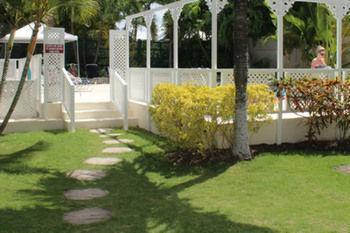 Southern Surf Beach Apartments Rockley Exterior foto