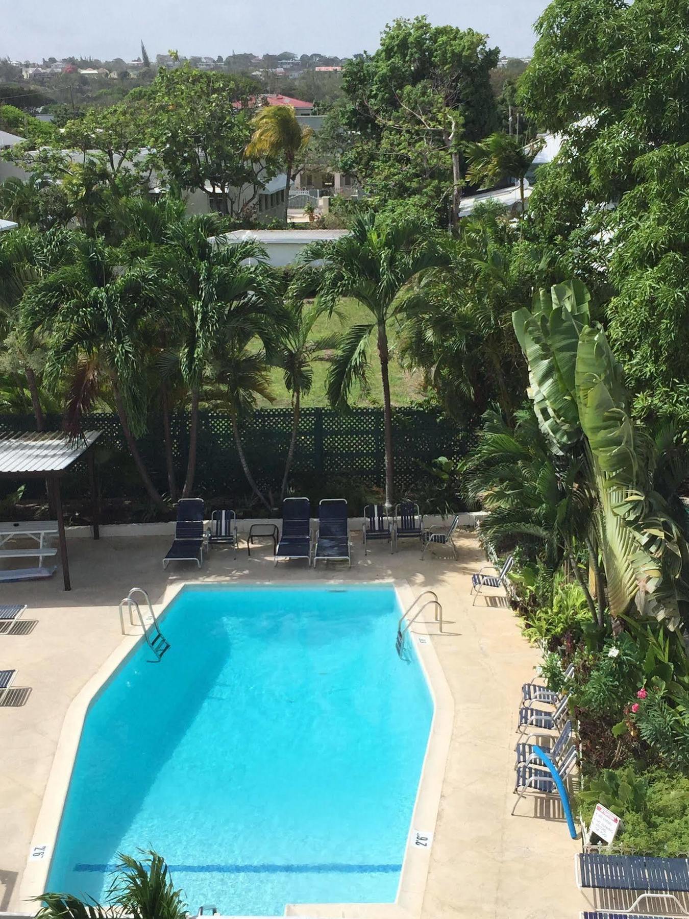 Southern Surf Beach Apartments Rockley Exterior foto